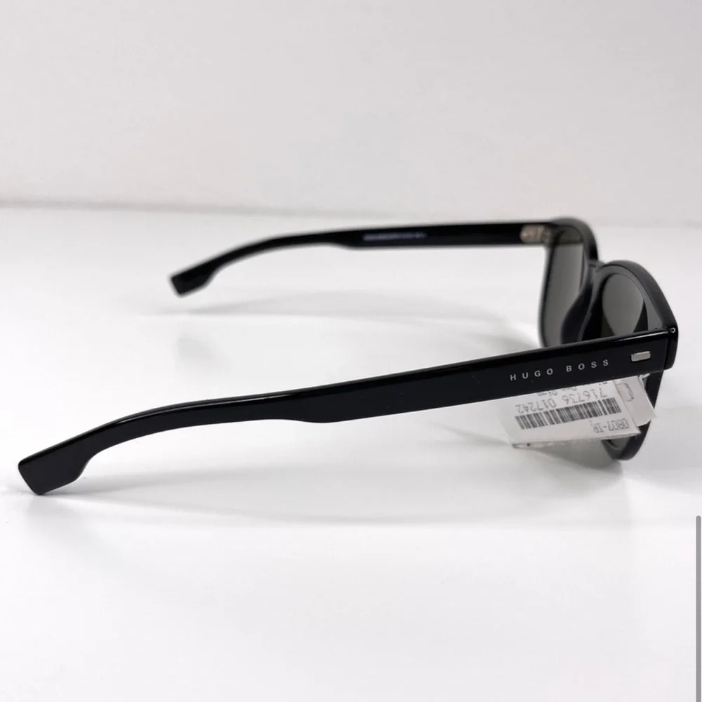 HUGO BOSS Black Wayfarer Sunglasses NEW Style 0956/s 807/ir